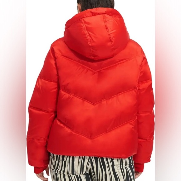 NWT Ugg Ronny cropped red puffer coat - Picture 4 of 4